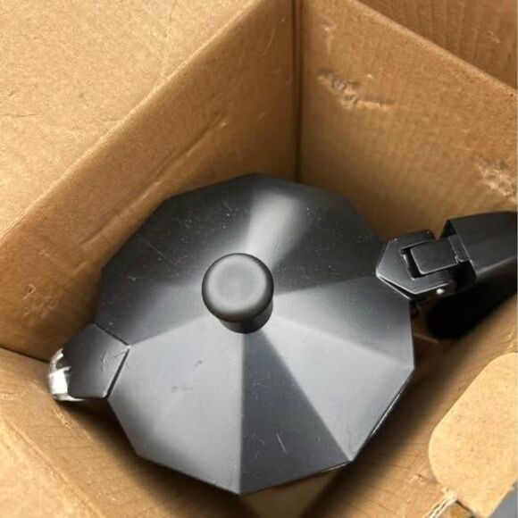 Stovetop espresso for cappuccino or latte coffee maker - Picture 5 of 5